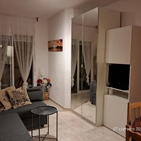 Tango Mango Apartment! Plaza 5 Min, Basen! Торевьиа