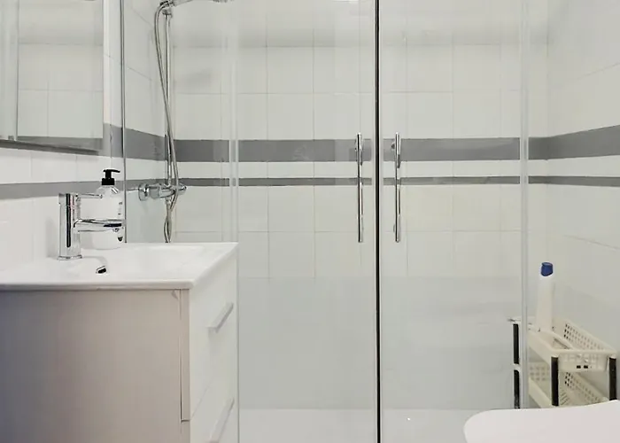 Tango Mango Apartment! Plaza 5 Min, Basen! * טורבייחה